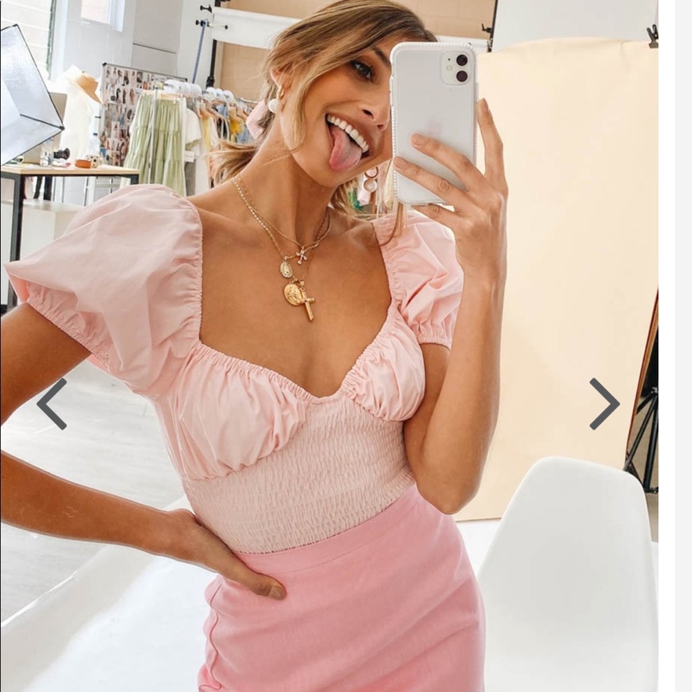 Verge girl pink top!